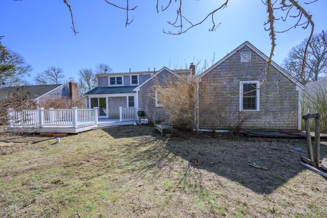 20 Harold Street, Harwich Port, MA 02646