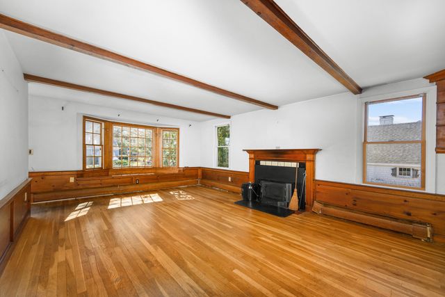 20 Harold Street, Harwich Port, MA 02646