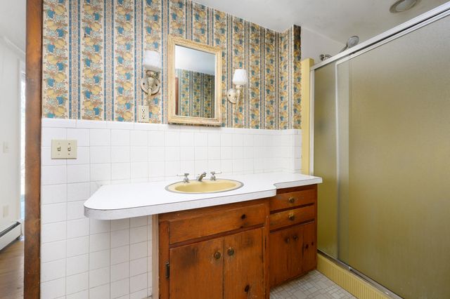 20 Harold Street, Harwich Port, MA 02646