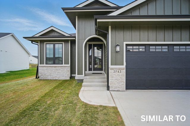 1713 Summit Circle NE, Bondurant, IA 50035