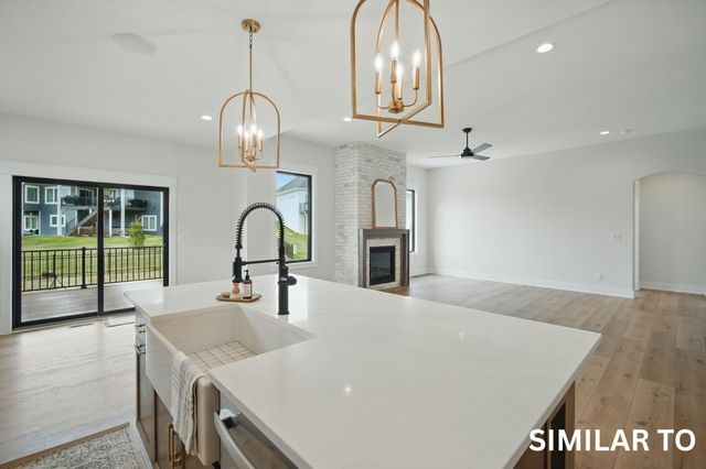 1713 Summit Circle NE, Bondurant, IA 50035