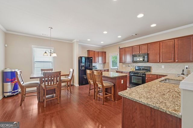 6108 Pierless Avenue, Sugar Hill, GA 30518
