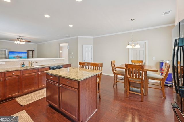 6108 Pierless Avenue, Sugar Hill, GA 30518