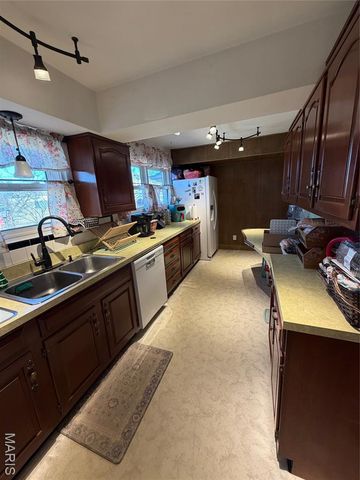 3029 Yaeger Road, Unincorporated, MO 63129