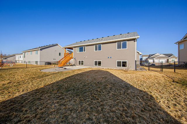 276 Tower Avenue, Dundas, MN 55019