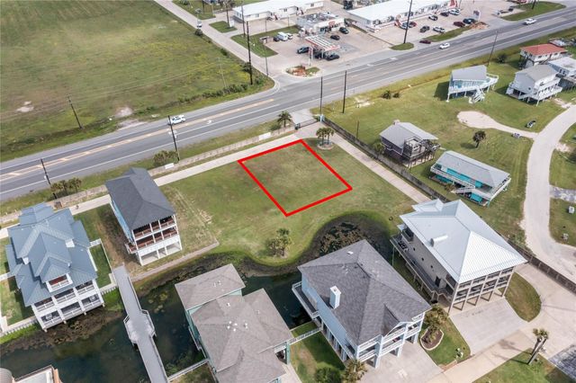 14 Blue Heron Circle, Jamaica Beach, TX 77554