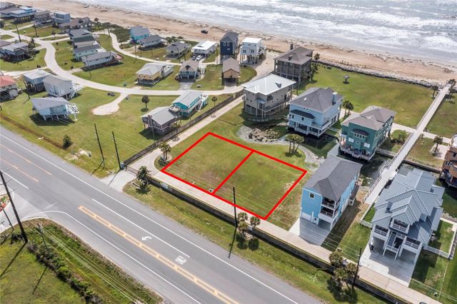 14 Blue Heron Circle, Jamaica Beach, TX 77554