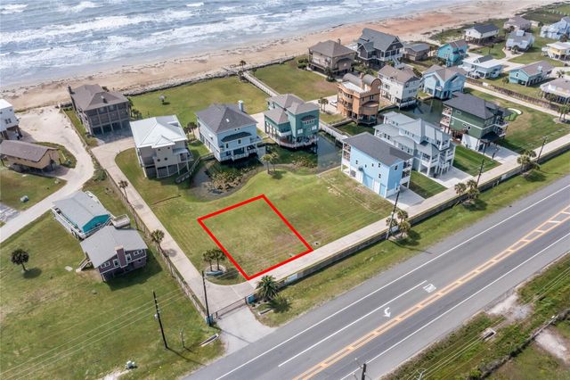 14 Blue Heron Circle, Jamaica Beach, TX 77554