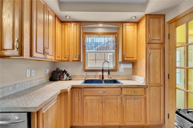 6279 Boston State Road, Hamburg, NY 14075