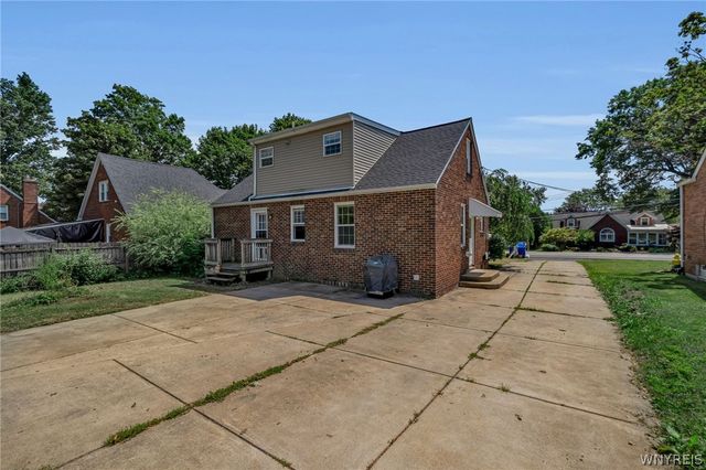 6279 Boston State Road, Hamburg, NY 14075