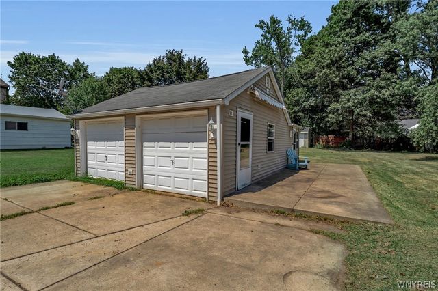 6279 Boston State Road, Hamburg, NY 14075