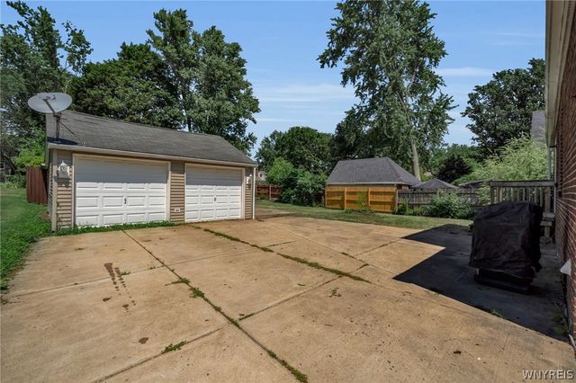 6279 Boston State Road, Hamburg, NY 14075