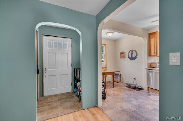 6279 Boston State Road, Hamburg, NY 14075