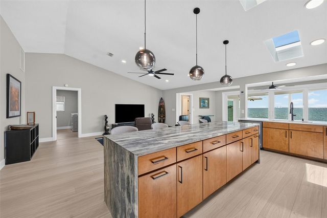 2936 68TH AVENUE S, St Petersburg, FL 33712