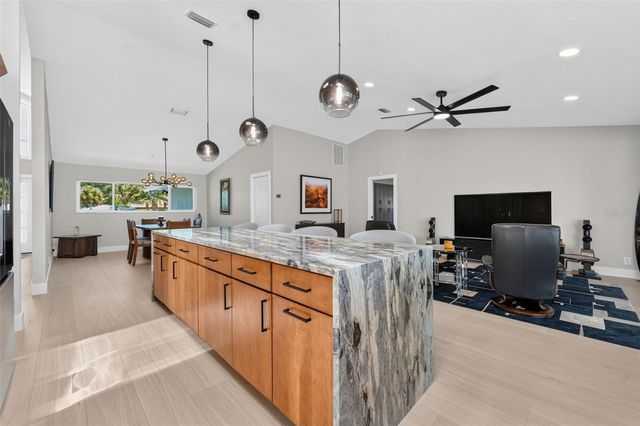 2936 68TH AVENUE S, St Petersburg, FL 33712