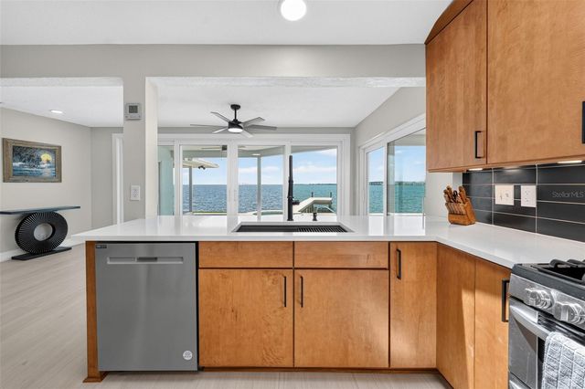 2936 68TH AVENUE S, St Petersburg, FL 33712