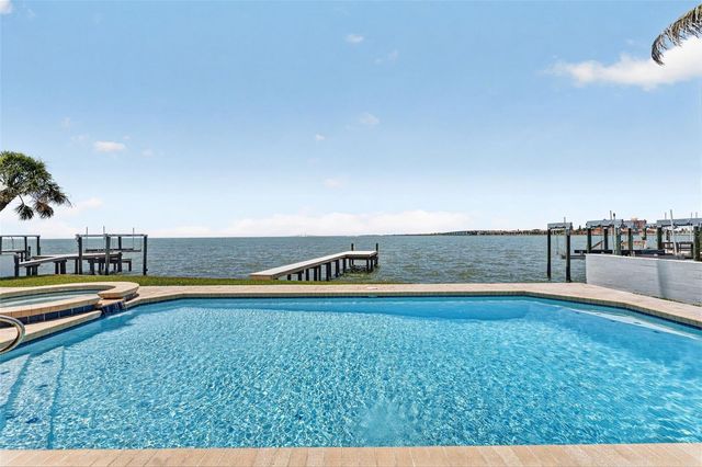 2936 68TH AVENUE S, St Petersburg, FL 33712