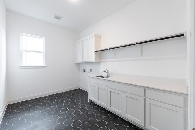 6808 Liberty Grotto CT, Lago Vista, TX 78645