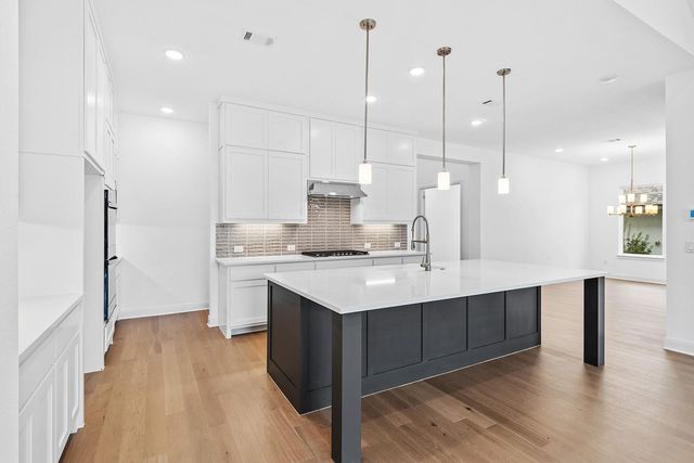 6808 Liberty Grotto CT, Lago Vista, TX 78645