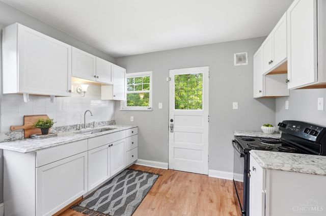 1626 Rose Place, Cincinnati, OH 45237