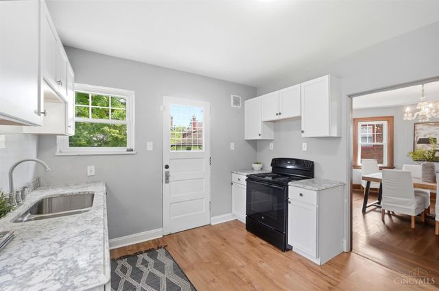 1626 Rose Place, Cincinnati, OH 45237