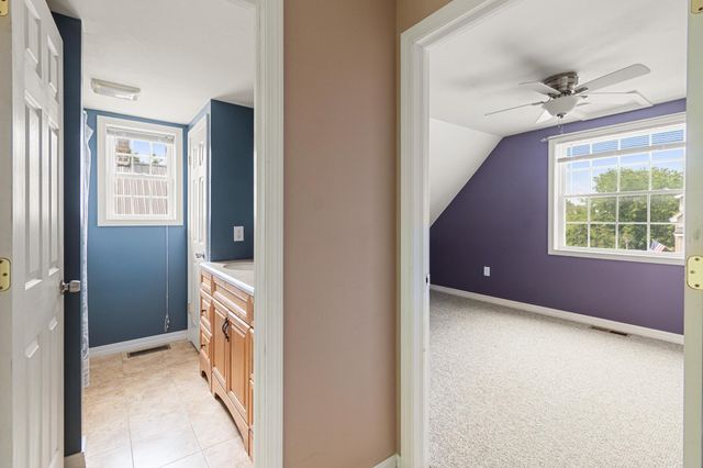 57 School Street, Sheldon, VT 05483