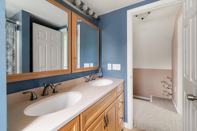57 School Street, Sheldon, VT 05483