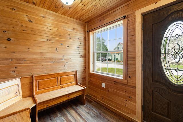 57 School Street, Sheldon, VT 05483