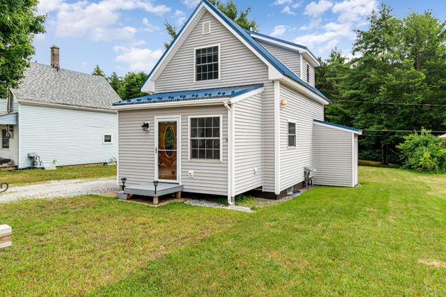 57 School Street, Sheldon, VT 05483