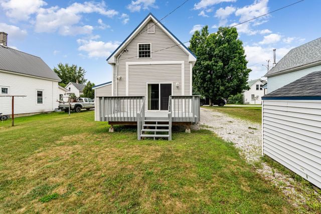 57 School Street, Sheldon, VT 05483