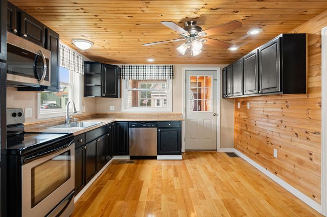 57 School Street, Sheldon, VT 05483