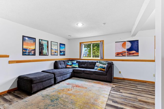 711 12th Street, Farmington, MN 55024