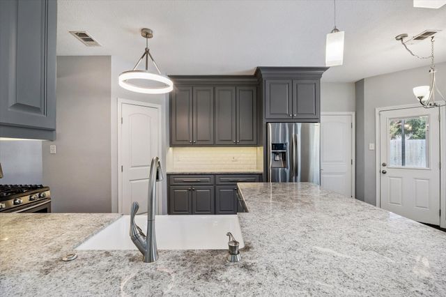 13710 Klamath Falls Drive, Houston, TX 77041
