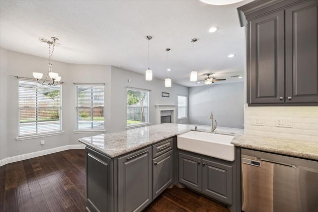 13710 Klamath Falls Drive, Houston, TX 77041
