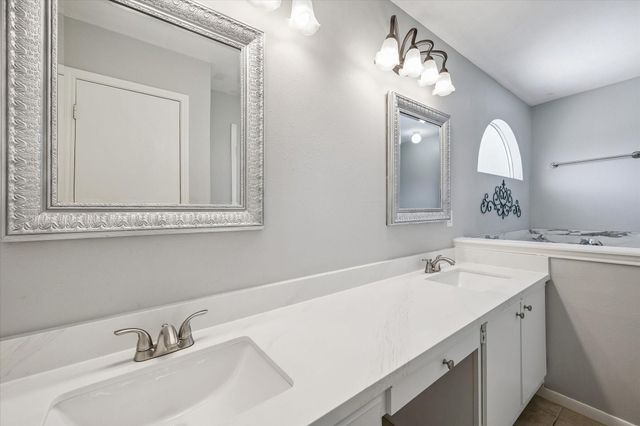 13710 Klamath Falls Drive, Houston, TX 77041