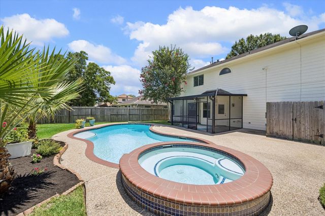 13710 Klamath Falls Drive, Houston, TX 77041