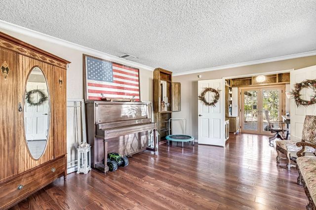 5626 E Butler Avenue, Fresno, CA 93727