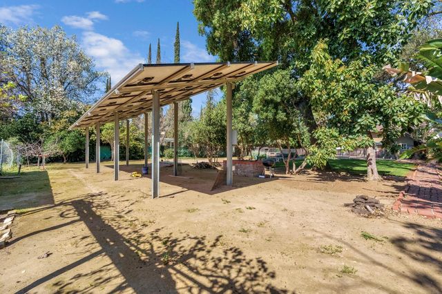 5626 E Butler Avenue, Fresno, CA 93727