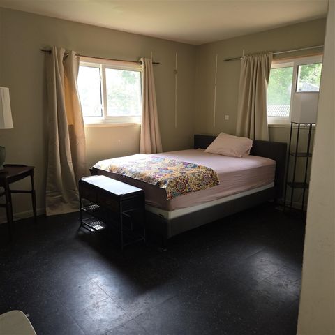 2569 Easy Street, Ann Arbor, MI 48104