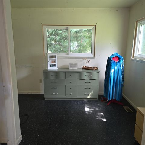 2569 Easy Street, Ann Arbor, MI 48104