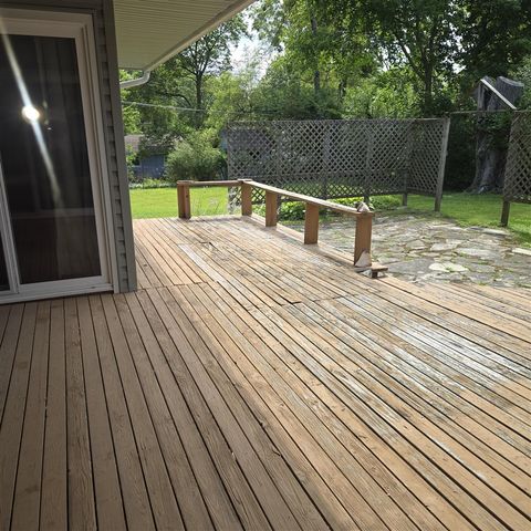 2569 Easy Street, Ann Arbor, MI 48104