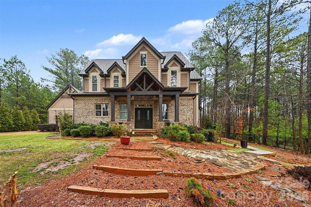 6302 Chimney Bluff Road, Lancaster, SC 29720