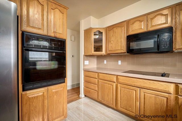 3509 FRONTIER ST, Cheyenne, WY 82001
