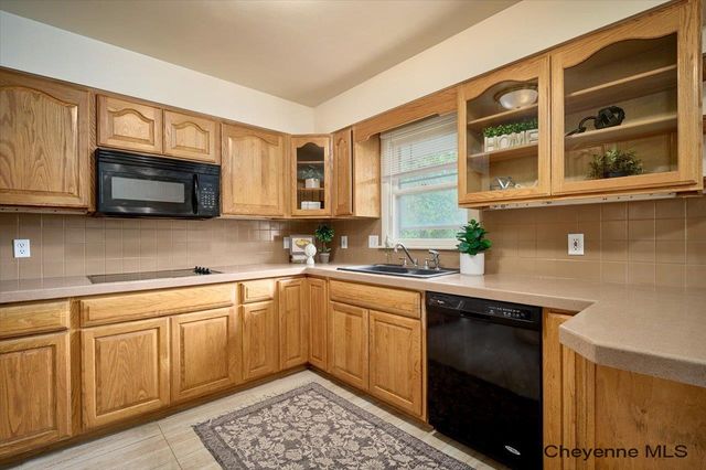 3509 FRONTIER ST, Cheyenne, WY 82001