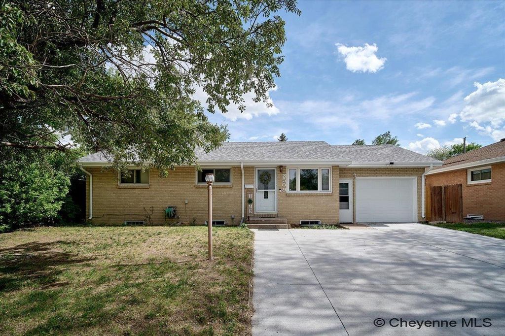 3509 FRONTIER ST, Cheyenne, WY 82001
