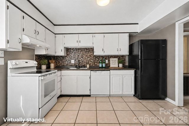 7964 Shady Oak Trail 212, Charlotte, NC 28210