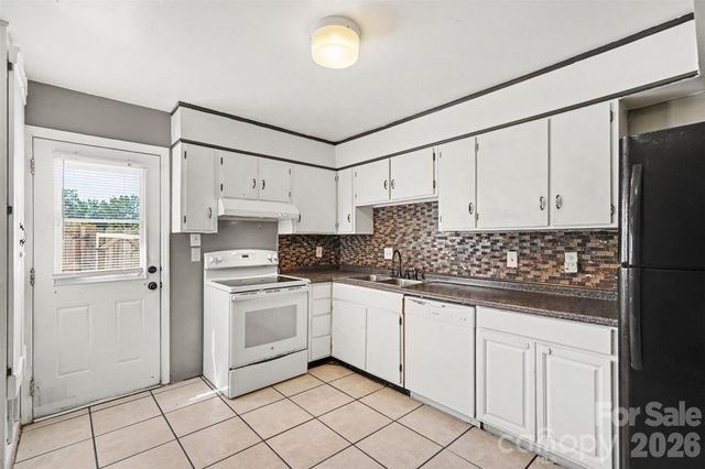 7964 Shady Oak Trail 212, Charlotte, NC 28210