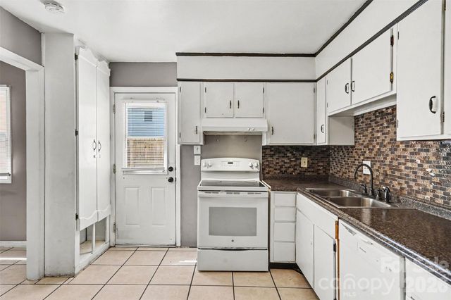 7964 Shady Oak Trail 212, Charlotte, NC 28210