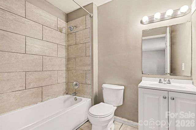 7964 Shady Oak Trail 212, Charlotte, NC 28210