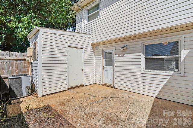 7964 Shady Oak Trail 212, Charlotte, NC 28210